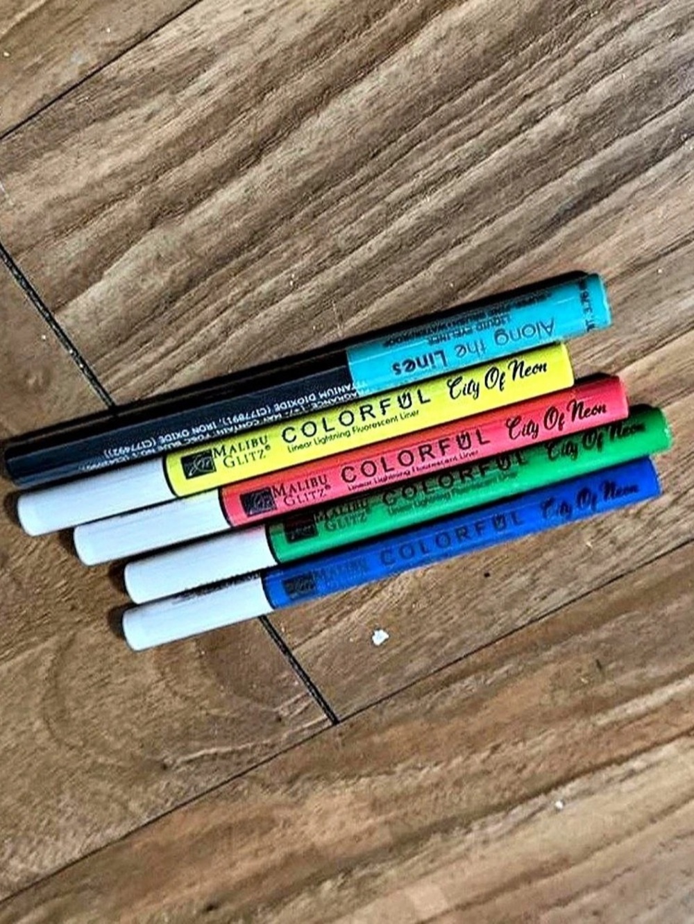 Colorful Eyeliner Set Multicolor NWT